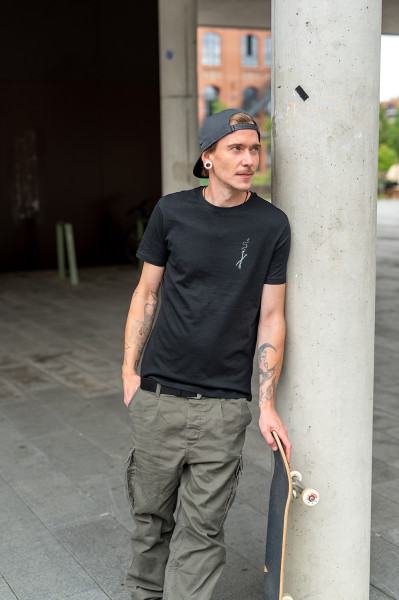 Janina Lorey Herren T-Shirt Black